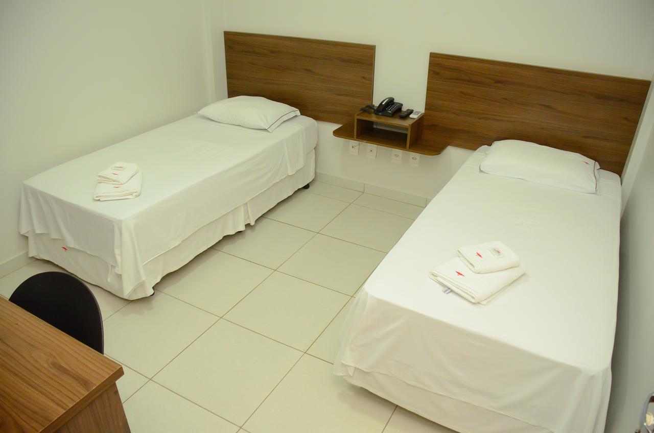 Hotel Flamboyant Catalão Екстериор снимка